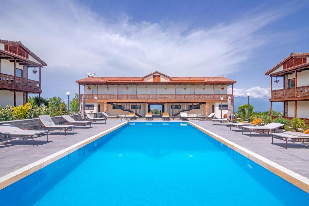 Chateau Mosmieri Hotel & Winery เทลาวี ภายนอก รูปภาพ