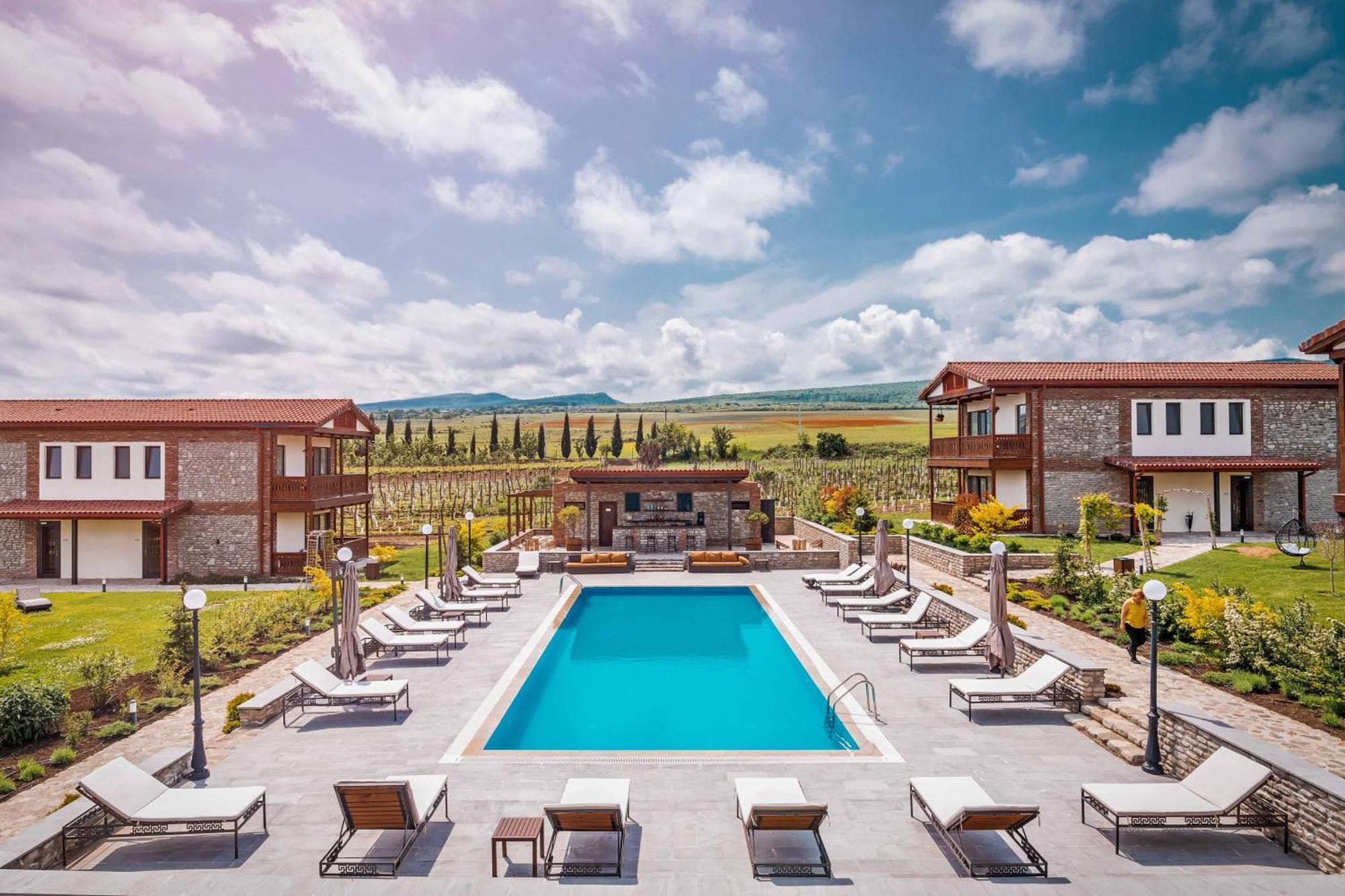 Chateau Mosmieri Hotel & Winery เทลาวี ภายนอก รูปภาพ